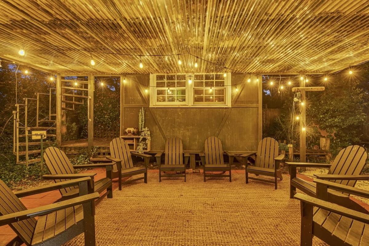 Bare Feet Bungalow -Close To Beach & Dog Friendly Gulfport Εξωτερικό φωτογραφία