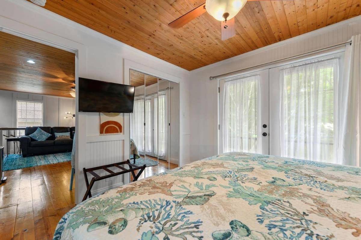 Bare Feet Bungalow -Close To Beach & Dog Friendly Gulfport Εξωτερικό φωτογραφία