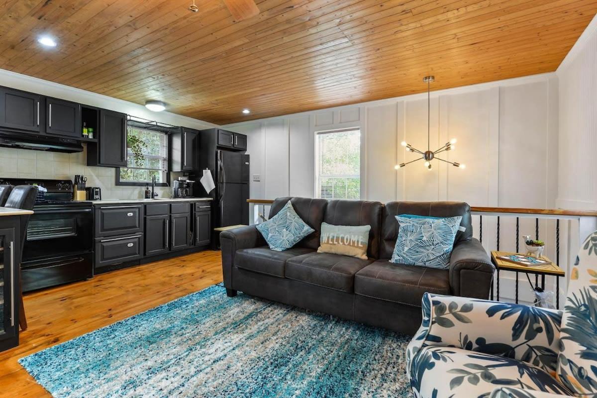 Bare Feet Bungalow -Close To Beach & Dog Friendly Gulfport Εξωτερικό φωτογραφία